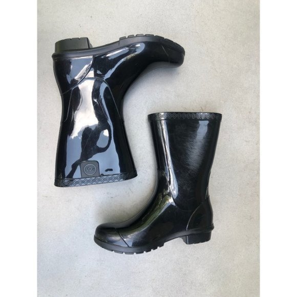 UGG GIRL RAANA BLACK RAIN BOOT KIDS Size 2 - Picture 8 of 9